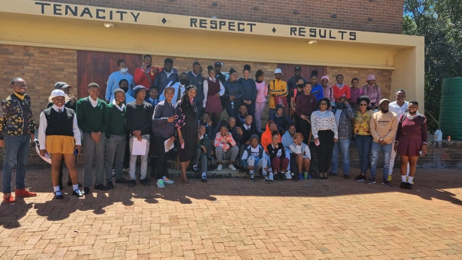 Etage Academy community gathering